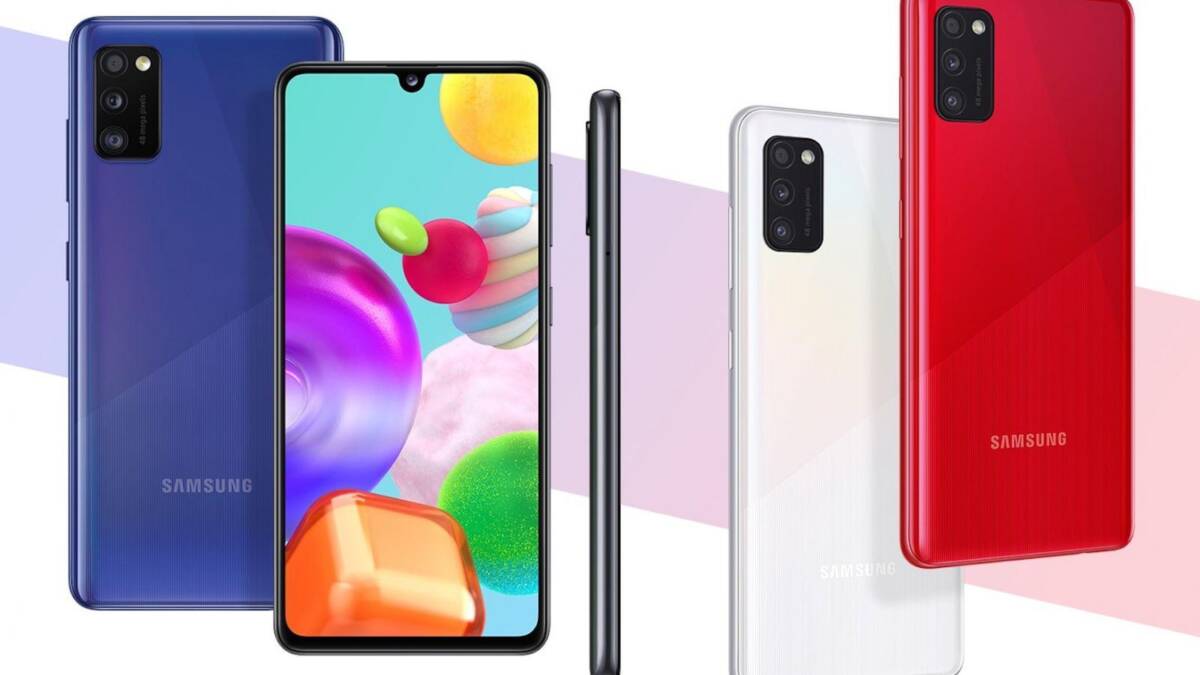 В Европе стартует предварительный заказ на Samsung Galaxy A41 4 Смартфоны Samsung Galaxy A32 и A52 сзади и спереди