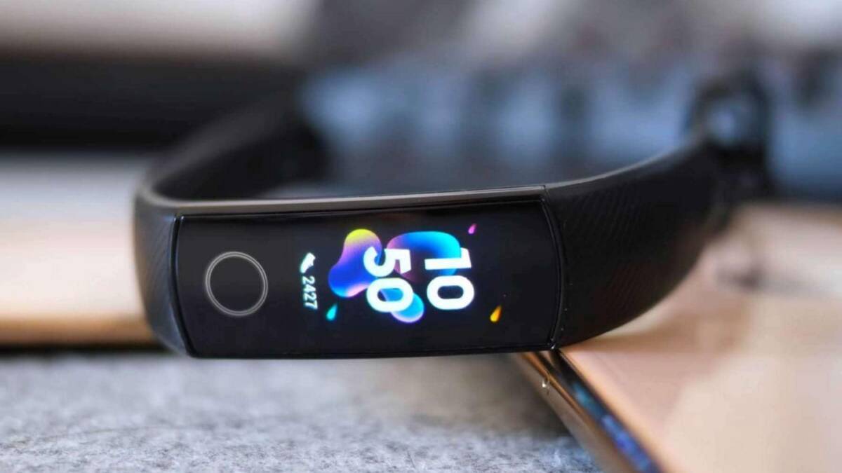Фитнес-браслет Xiaomi Mi Band 5 с цветным дисплеем