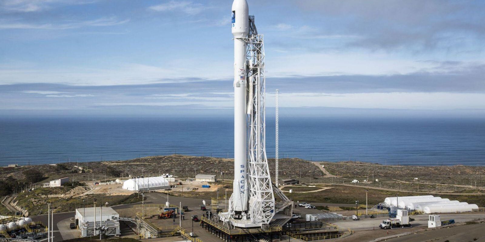 SpaceX рассказала о программной начинке ракеты Falcon 9 3 2016 falcon 9 at vandenberg air force base scaled 1