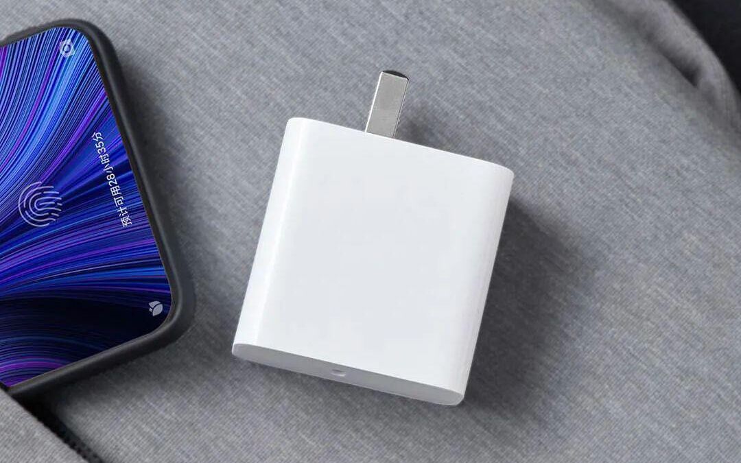 Зарядное устройство для смартфона и штекер USB-C