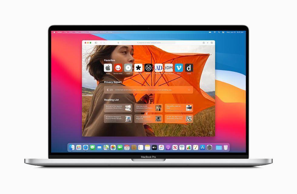Экран MacBook Pro с открытым интерфейсом macOS Big Sur