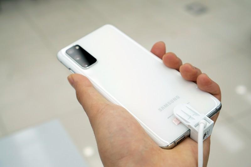 Samsung анонсировала ограниченную версию смартфона Galaxy S20 Ultra White Limited Edition 5 dsc08983