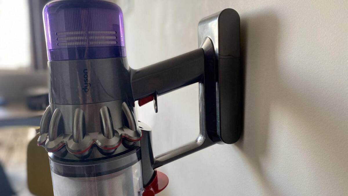 Беспроводной пылесос Dyson V11 Absolute с аккумулятором и щеткой
