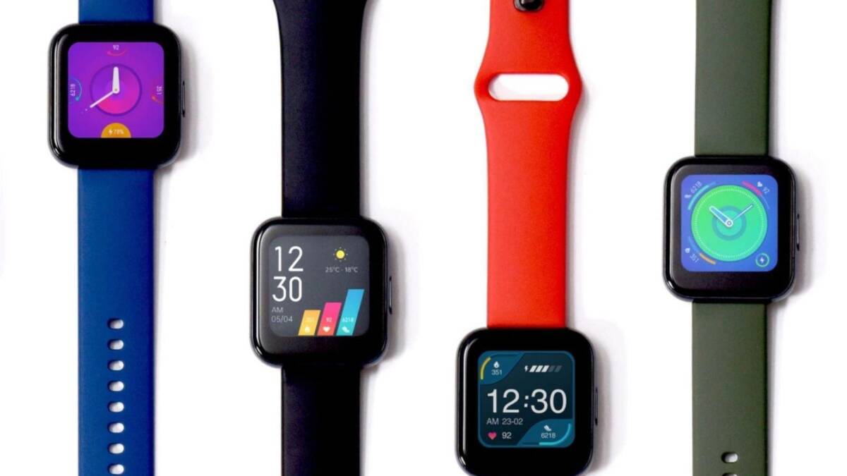 Умные часы Realme Watch 2 на черном ремешке с дисплеем