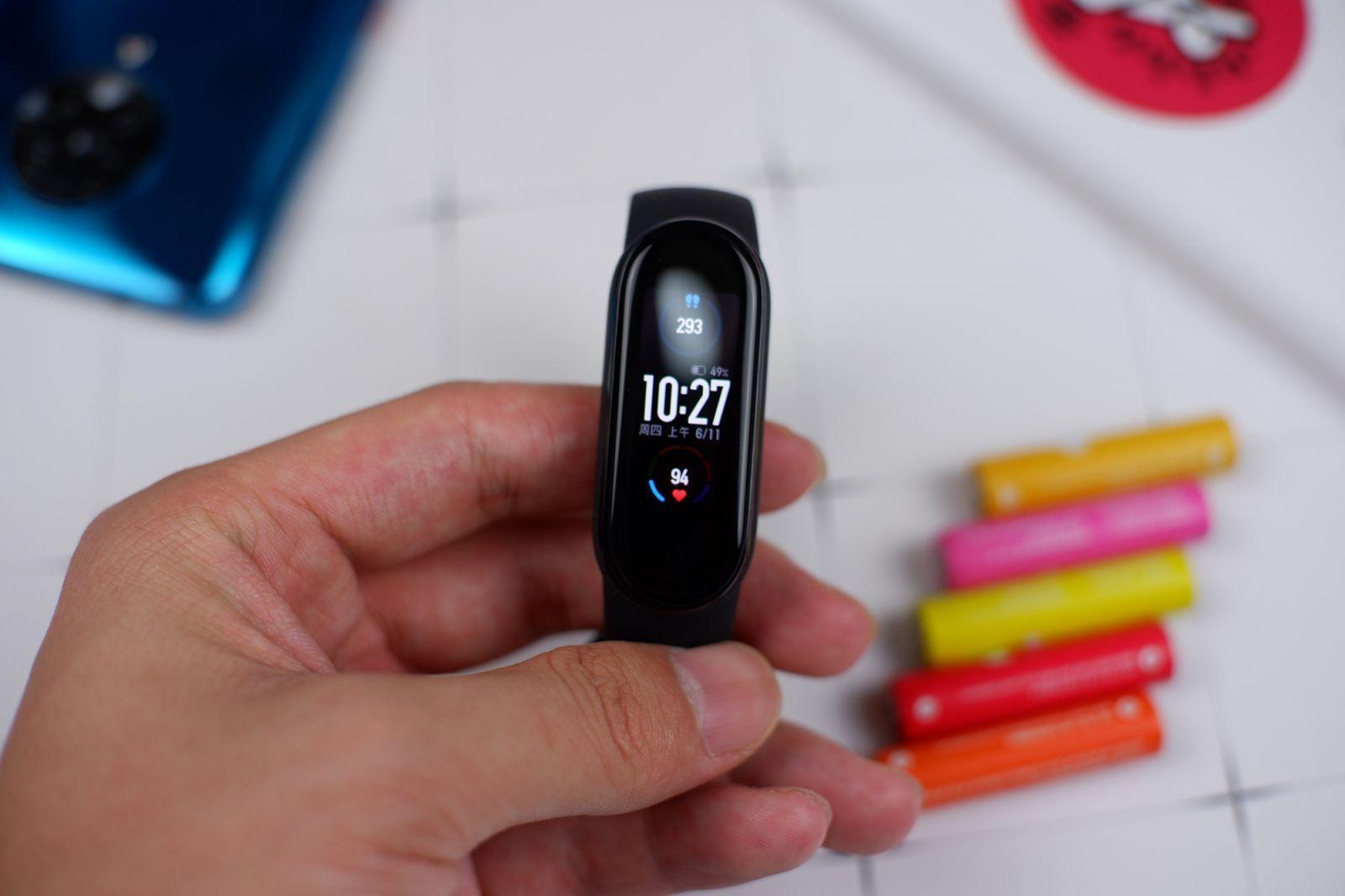 Xiaomi рассказала о дате выхода Mi Band 5 за пределами Китая 3 xiaomi mi band 5 xiaomishka foto 1