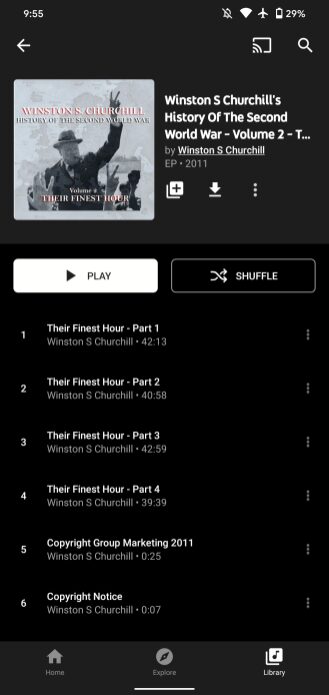 Экран приложения YouTube Music на смартфоне с списком песен и кнопками управления