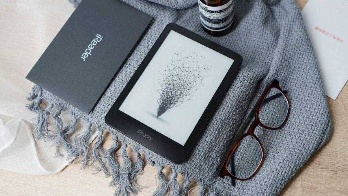 Электронная книга Xiaomi MI Ebook Reader прошла сертификацию Bluetooth SIG 5 Электронная книга Kindle Paperwhite и очки на ткани