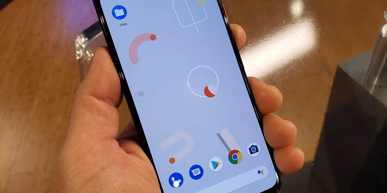 Google опубликовала пресс-рендер Pixel 4a 3 20191206 055419