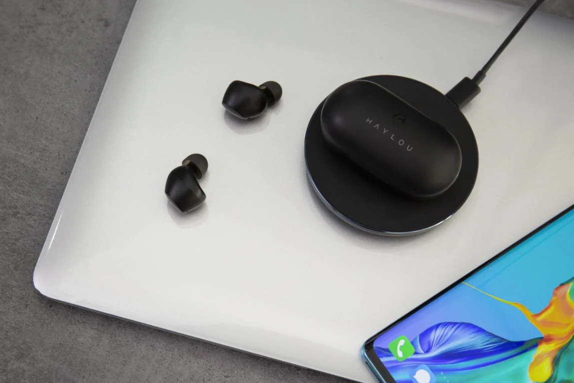 Xiaomi выпустила беспроводные наушники с шумоподавлением за 40 долларов 4 23