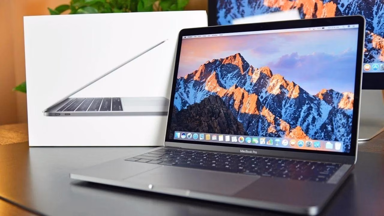 Патент от Apple раскрывает уникальный MacBook Pro с 5 дисплеями 3