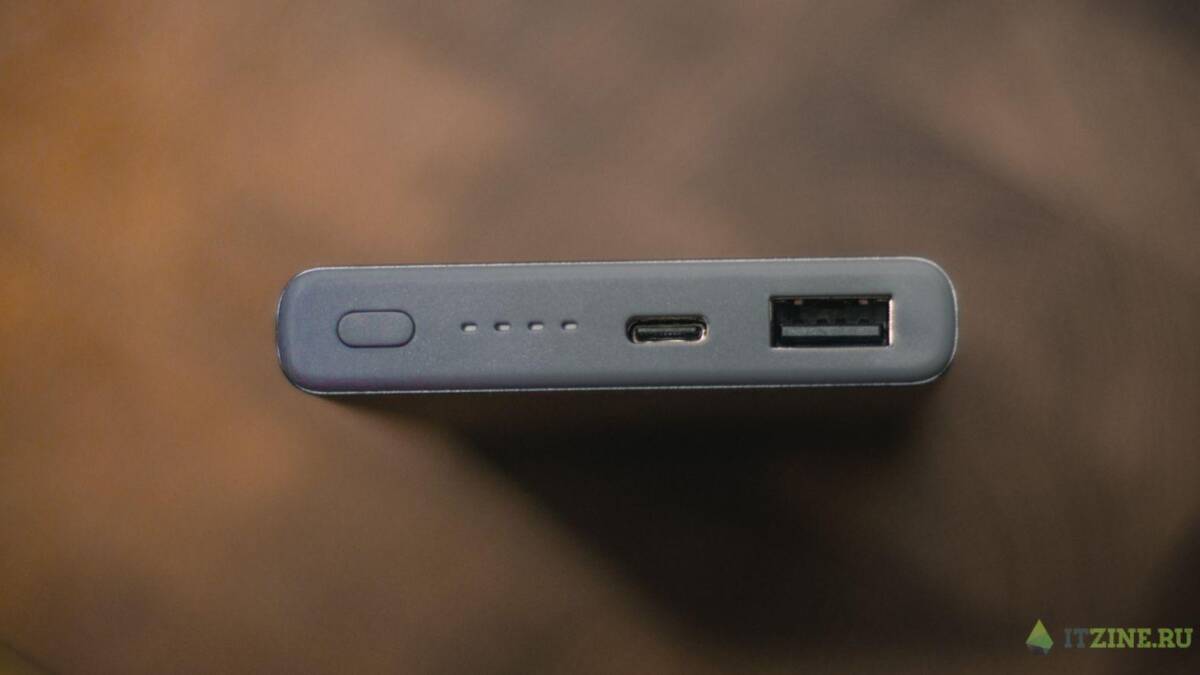 Блок питания для мини смартфона с USB-кабелем