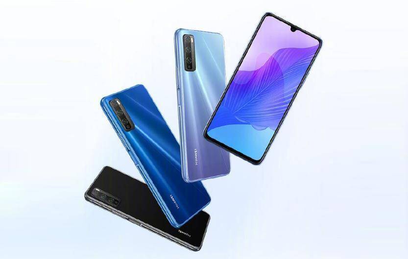 Три смартфона Huawei Enjoy 20s сзади и спереди