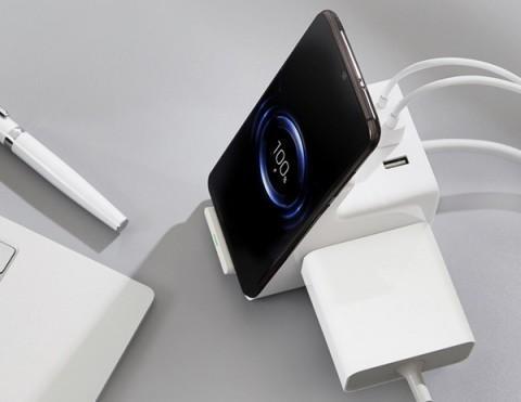 Xiaomi анонсировала новую док-станцию для смартфонов 6