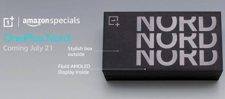 Коробка OnePlus Nord со стилентой внешней стороной и дисплеем внутри