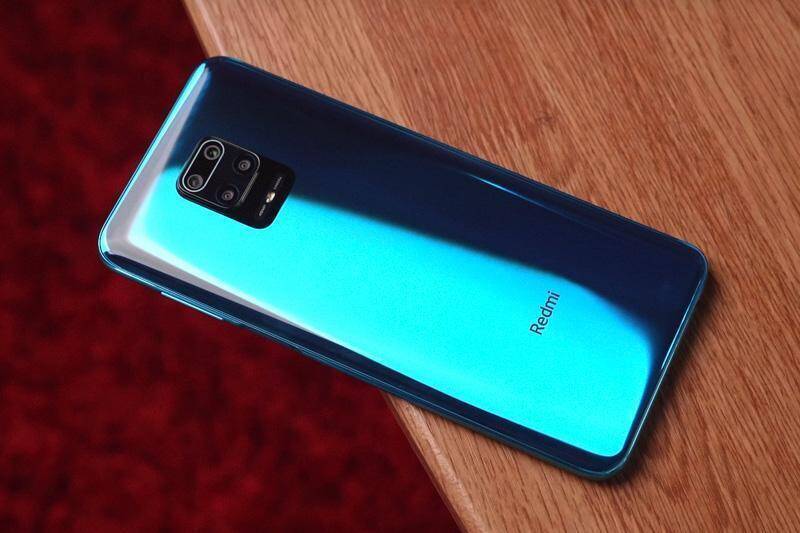 Redmi Note 9 Pro / Pro Max получают новые варианты памяти 3 задняя панель Redmi Note 9 Pro с камерой и логотипом