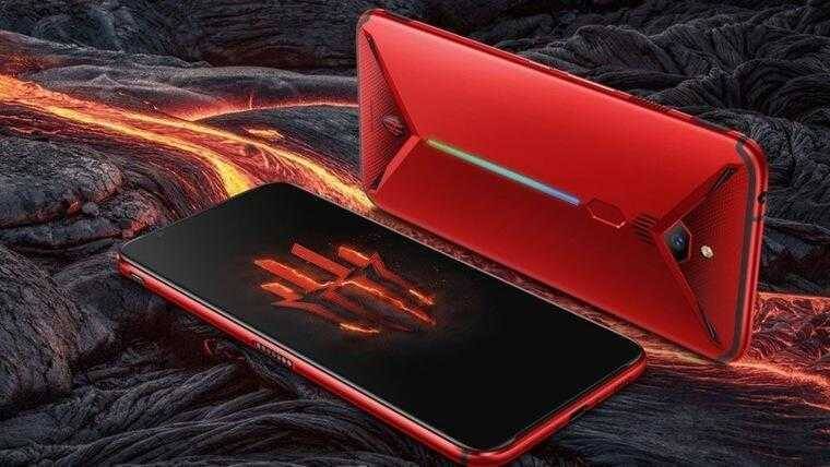 Геймерский смартфон с красным корпусом и ярким дисплеем