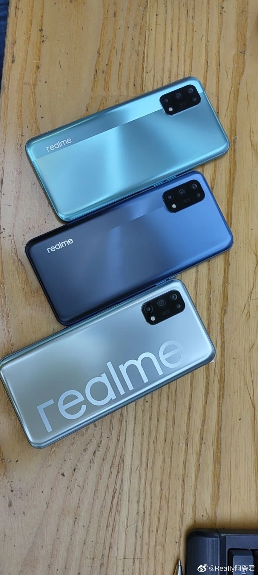 realme v5 live shot 2