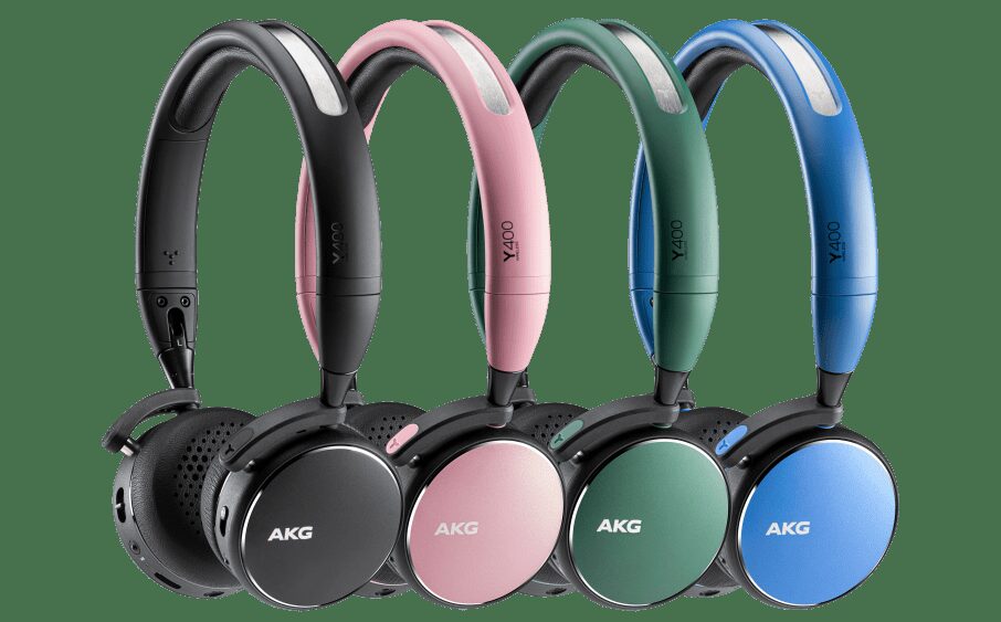 Наушники AKG с разными цветами и системой крепления