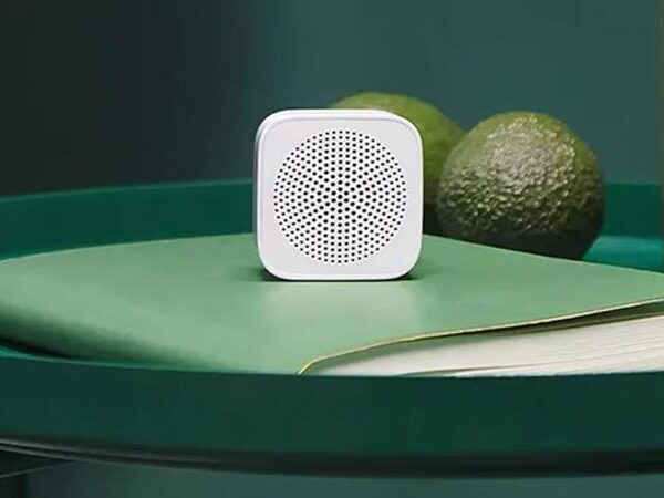 speaker1