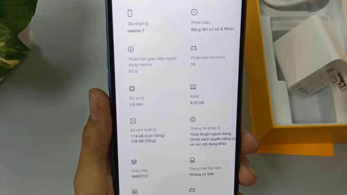 Экран смартфона Realme 7 с настройками о телефоне