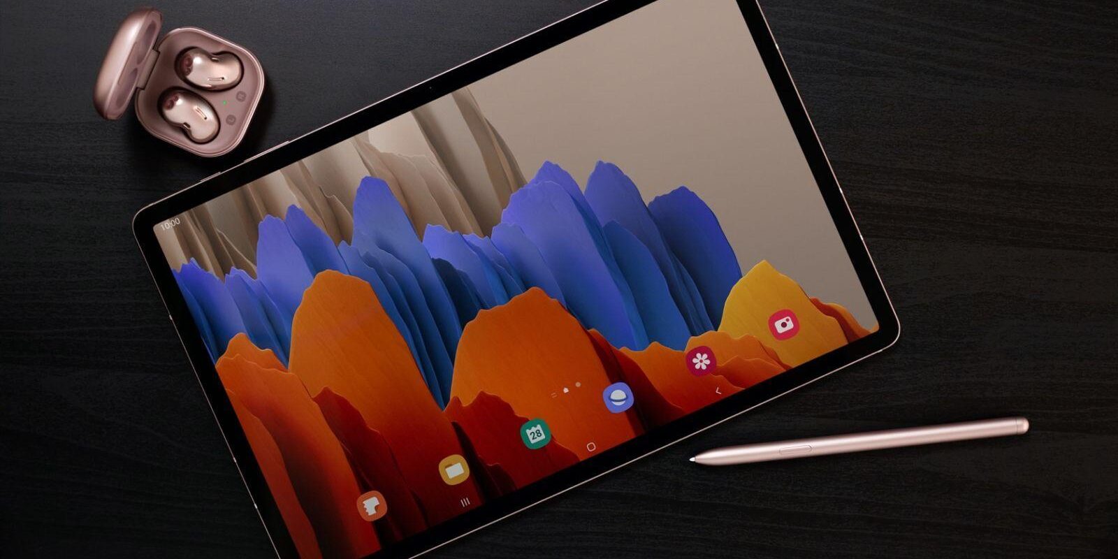 galaxy tab s7 and buds live lifestyle