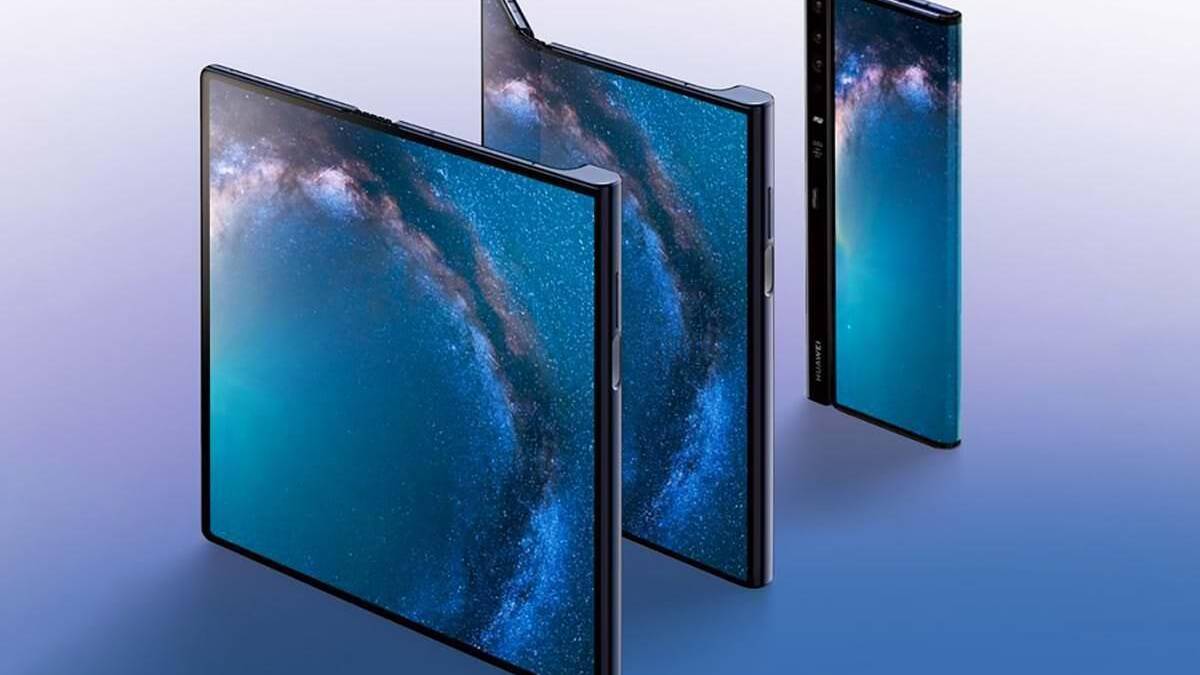 Складной смартфон Huawei с несколькими дисплеями и стилусом вид сбоку