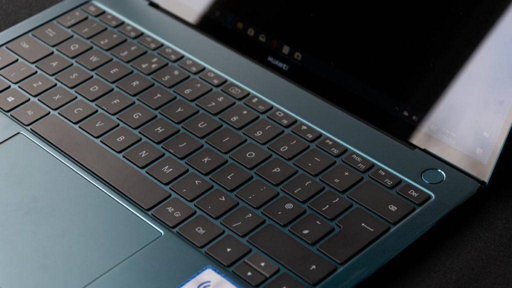 Клавиатура ноутбука Huawei MateBook X 2020 с подсветкой и сенсорной кнопкой включения