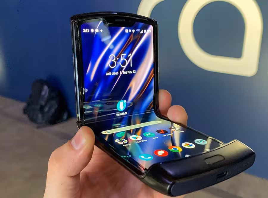 Motorola анонсирует новый складной смартфон 9 сентября 2 motorola razr
