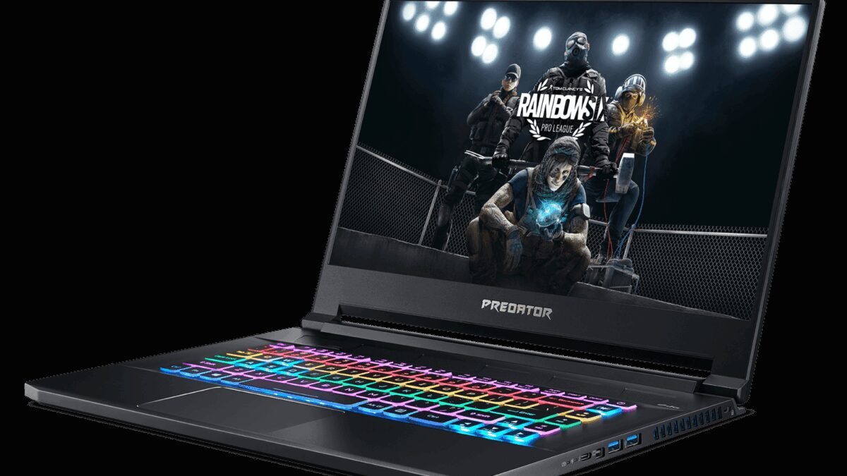 Игровой ноутбук Predator с RGB-клавиатурой и дисплеем