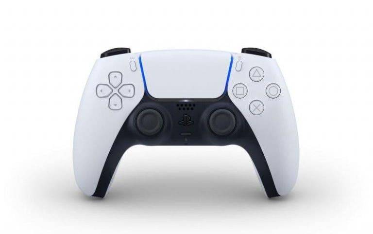 игровой контроллер PlayStation 5 с чёрно-белой расцветкой