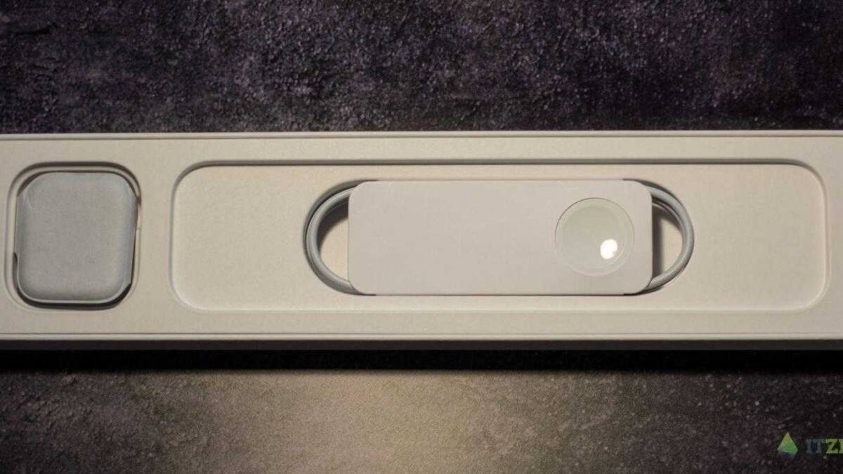 Первый взгляд: обзор Apple Watch series 6 cо сканером кислорода в крови 26 Адаптера в комплекте с Apple Watch series 6 теперь нет