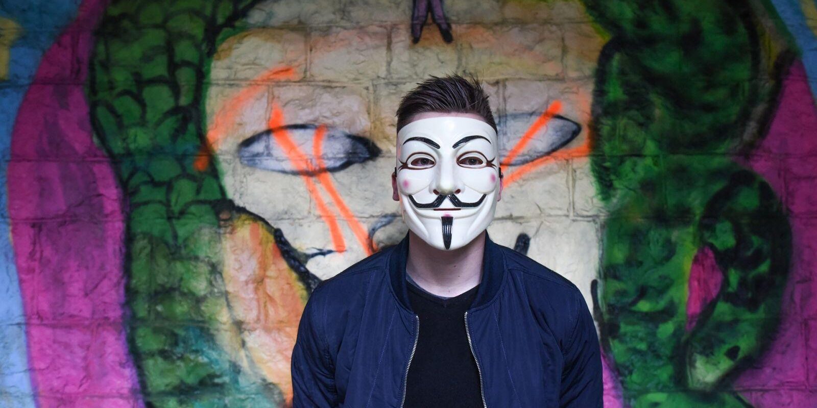 anonymous 1334775 1920