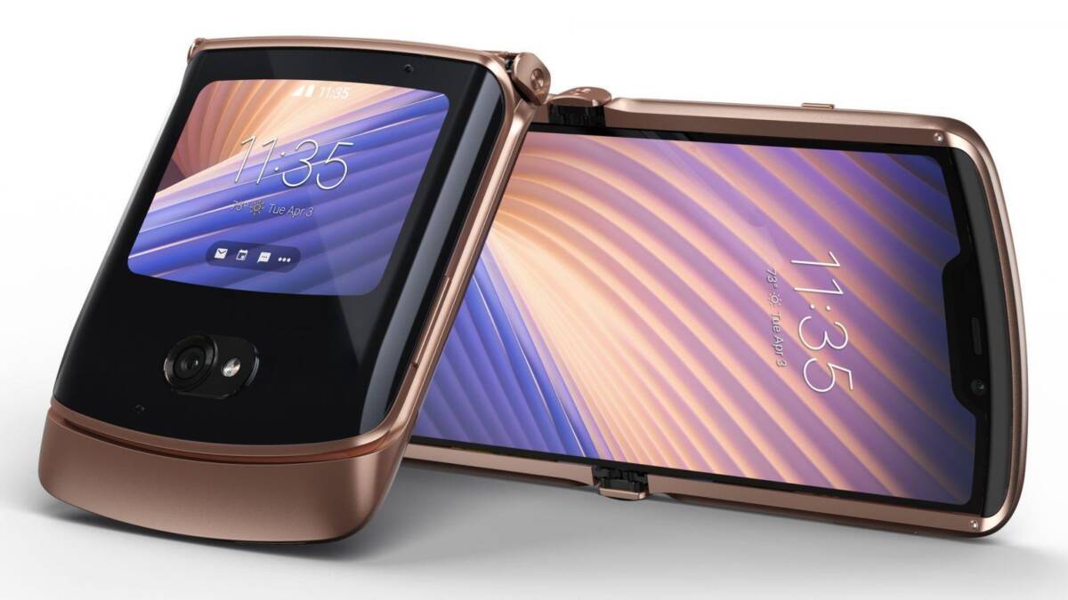 Motorola представила смартфон-раскладушку Motorola Razr 5G 4 Складной смартфон Motorola Razr 5G в открытом и закрытом виде