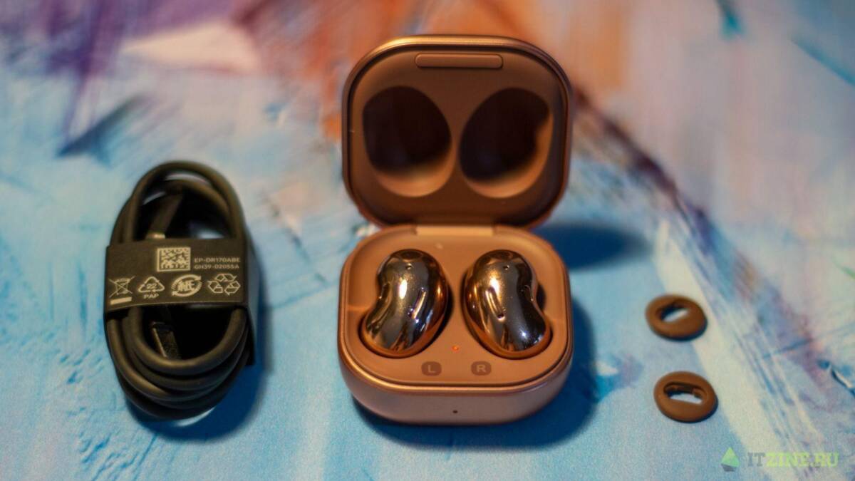 Обзор наушников Samsung Galaxy Buds Live: бобы в ушах 19 Комплект наушников Samsung Galaxy Buds Live