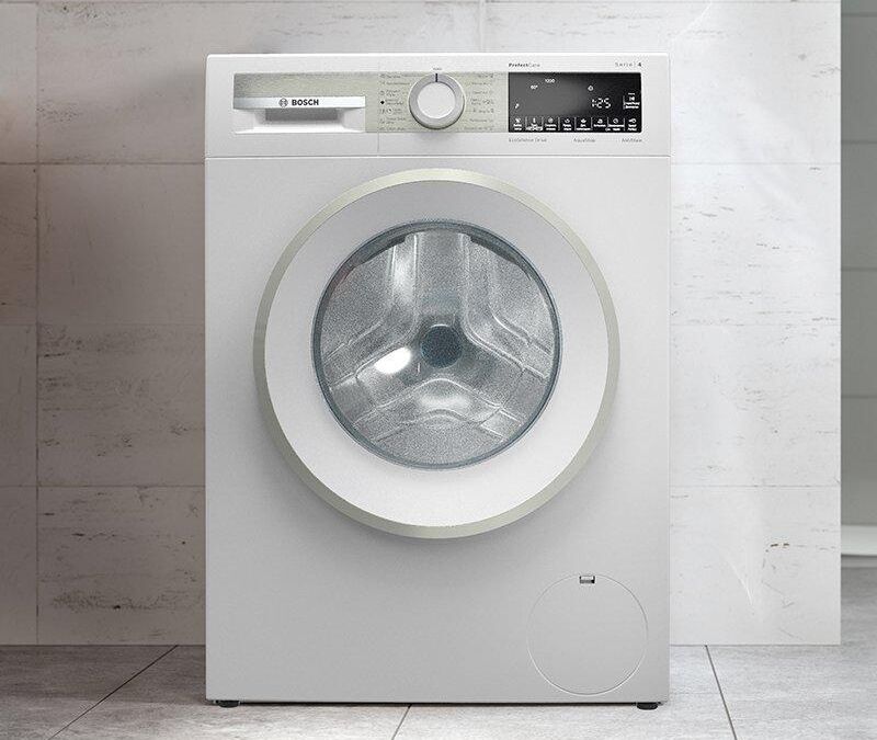 Стиральная машина BOSCH с комбинацией программ и панелью управления