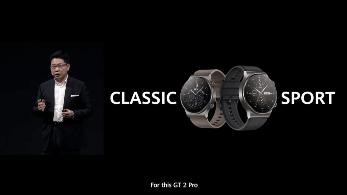 Huawei представила умные часы Huawei Watch GT 2 Pro 8 Женщина с темными волосами и очками держит телефон Nokia N-Gage