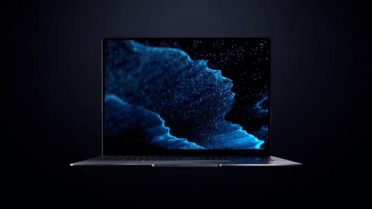 Huawei показала флагманский ноутбук MateBook X 9 Диски виниловые на стенде с металлическими крючками