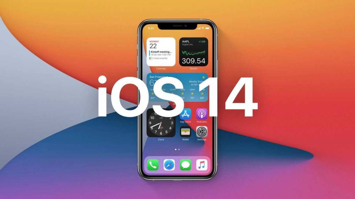 Экран iPhone с интерфейсом iOS 14 и виджетами