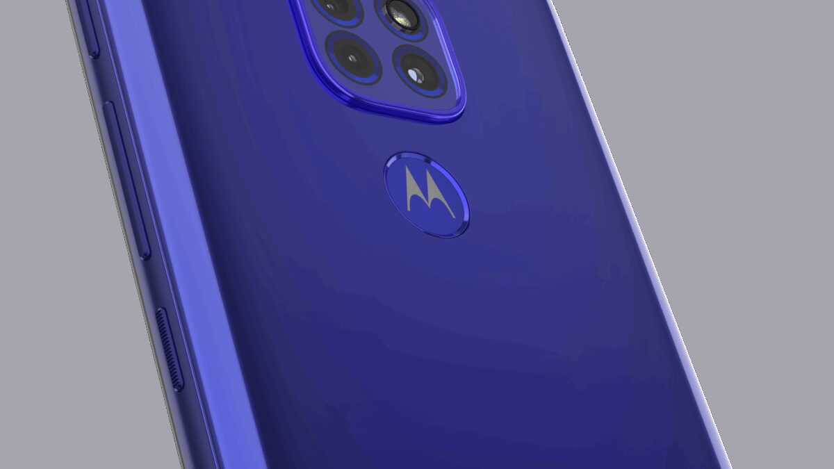 Motorola анонсирует старт продаж и российские цены смартфона moto g9 play 8 Задняя часть смартфона Motorola moto g9 play с четырьмя камерами
