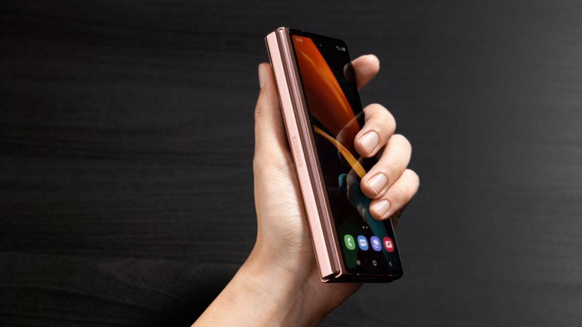 Samsung официально представил Galaxy Z Fold2