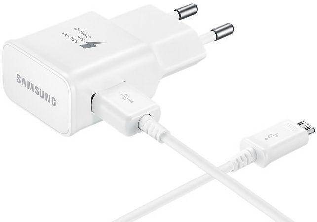 Зарядное устройство Samsung с кабелем USB-C и адаптером европейского типа