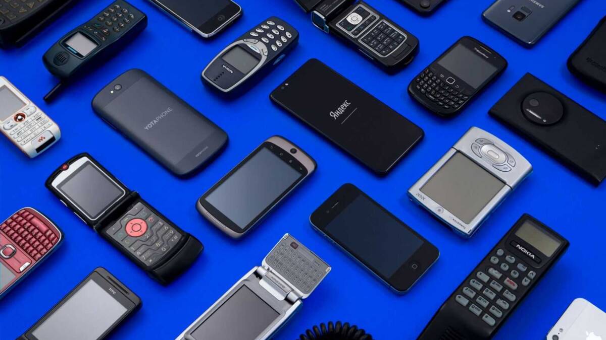 Яндекс Маркет открыл выставку смартфонов в музее Яндекса в Москве