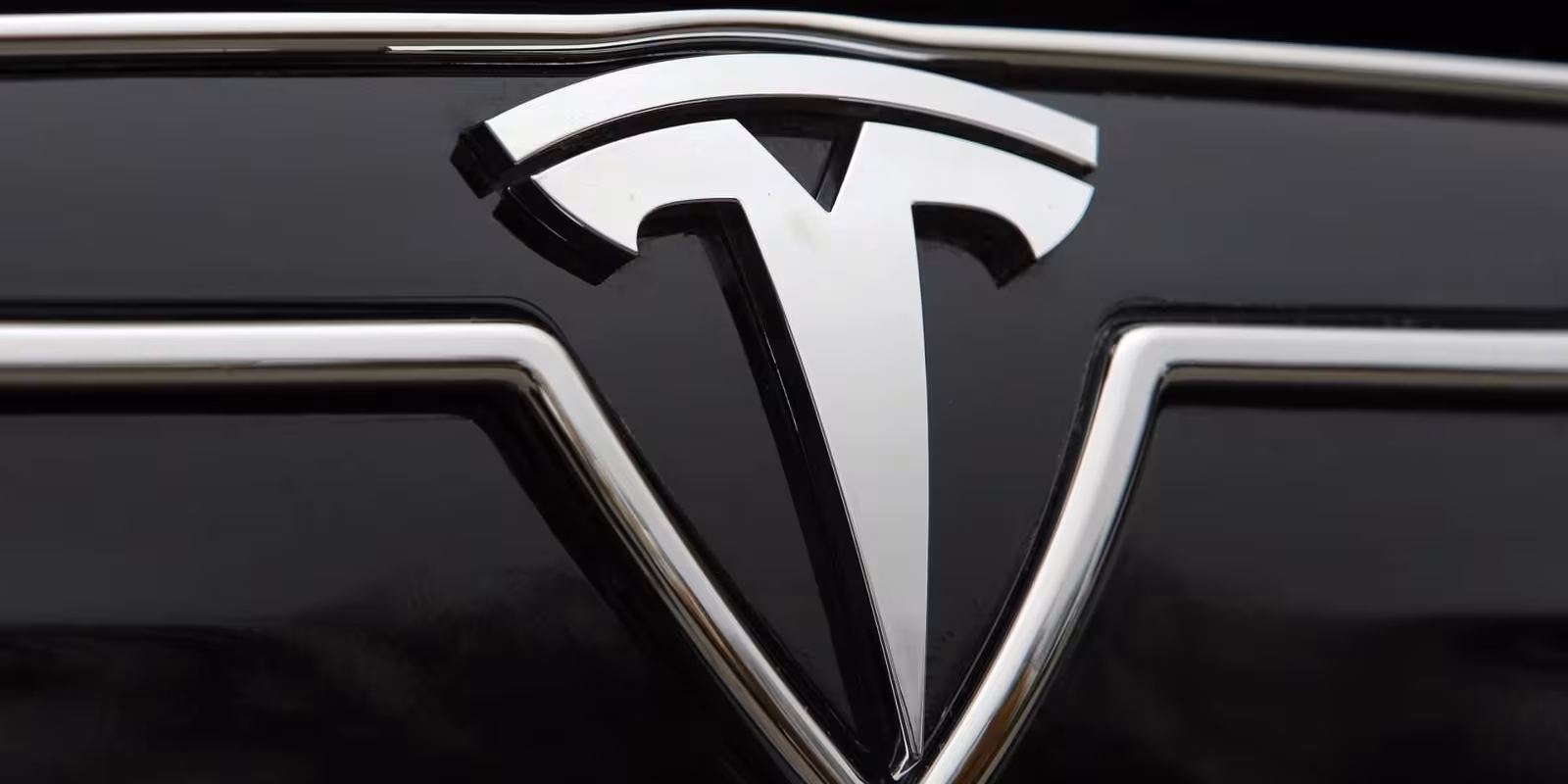 Tesla изобрела аккумулятор, который удешевит производство автомобилей 5 tesla models 2013 1600 7ejpg