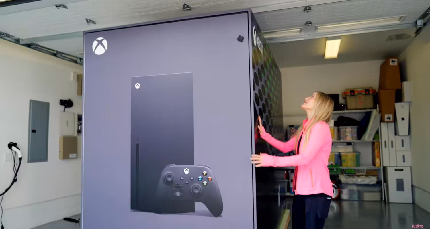 Microsoft сделала холодильник в стиле Xbox Series X 1 02