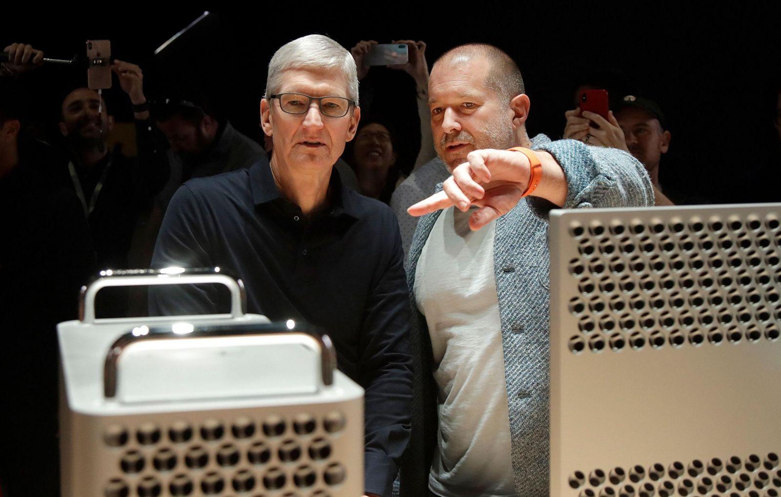 Apple Jony Ive Leaving 40303 1 scaled