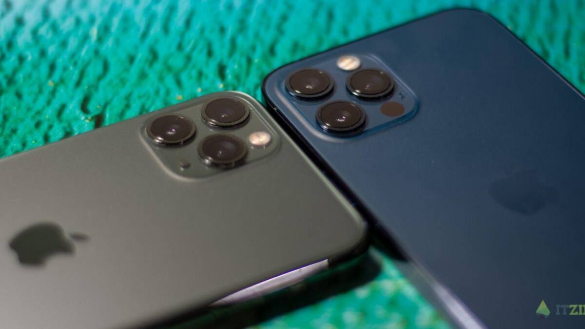 Зелёный iPhone 11 Pro и синий iPhone 12 Pro