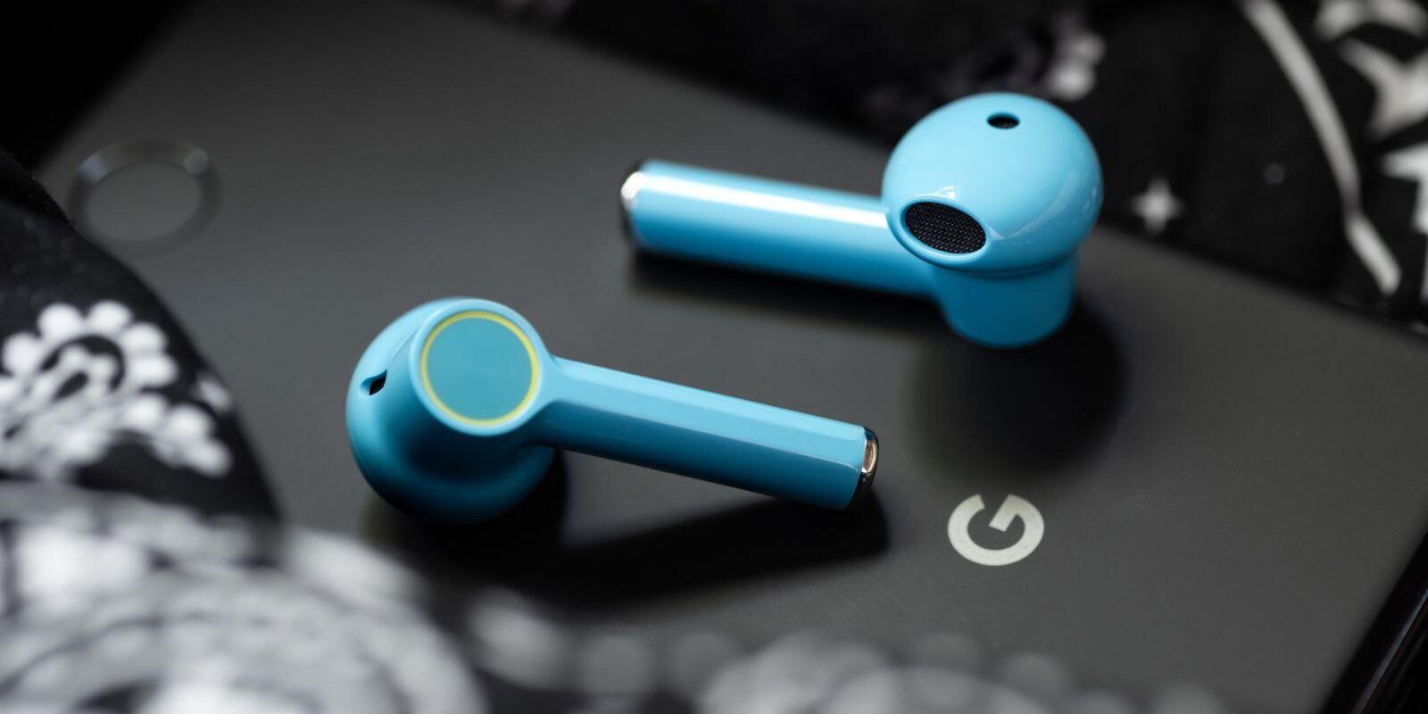 OnePlus Buds Nord Blue true wireless earbuds close up Google Pixel 3