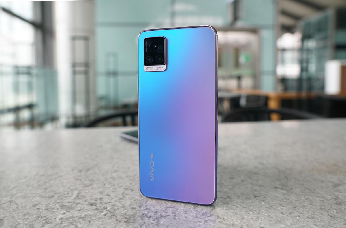 Vivo V20, первый смартфон на Android 11, поступает в продажу 13 Vivo V20 Pro test