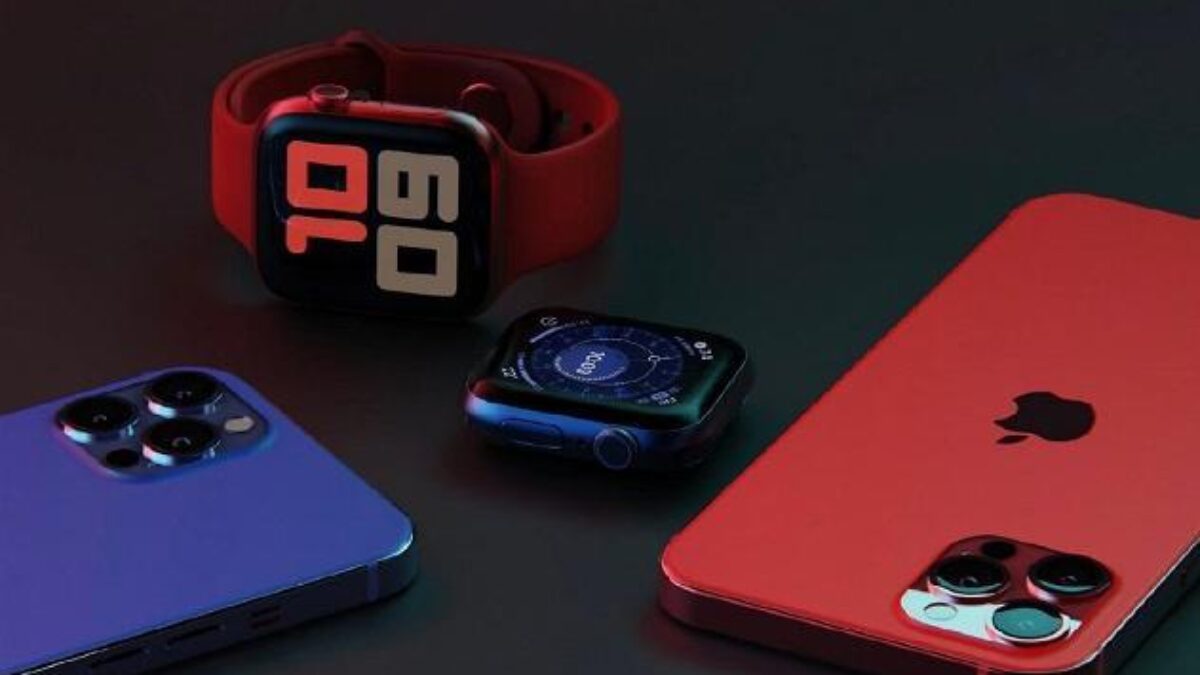 Набор устройств Apple iPhone 12 и Apple Watch на черном фоне