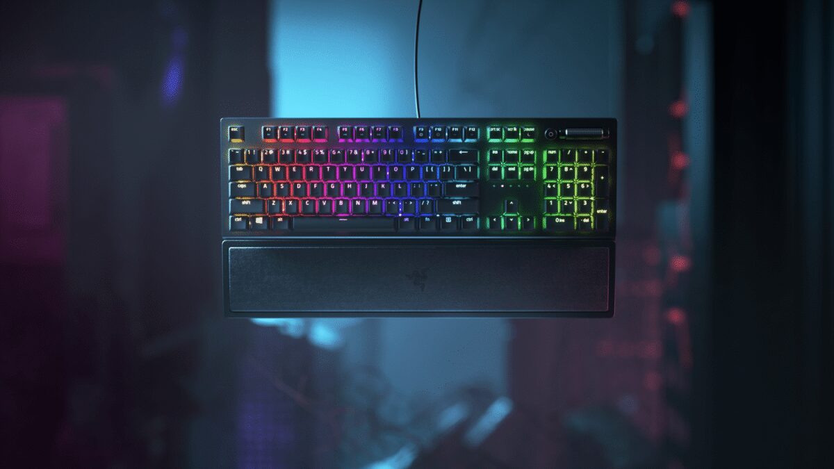 Игровая клавиатура Razer BlackWidow V3 с RGB подсветкой